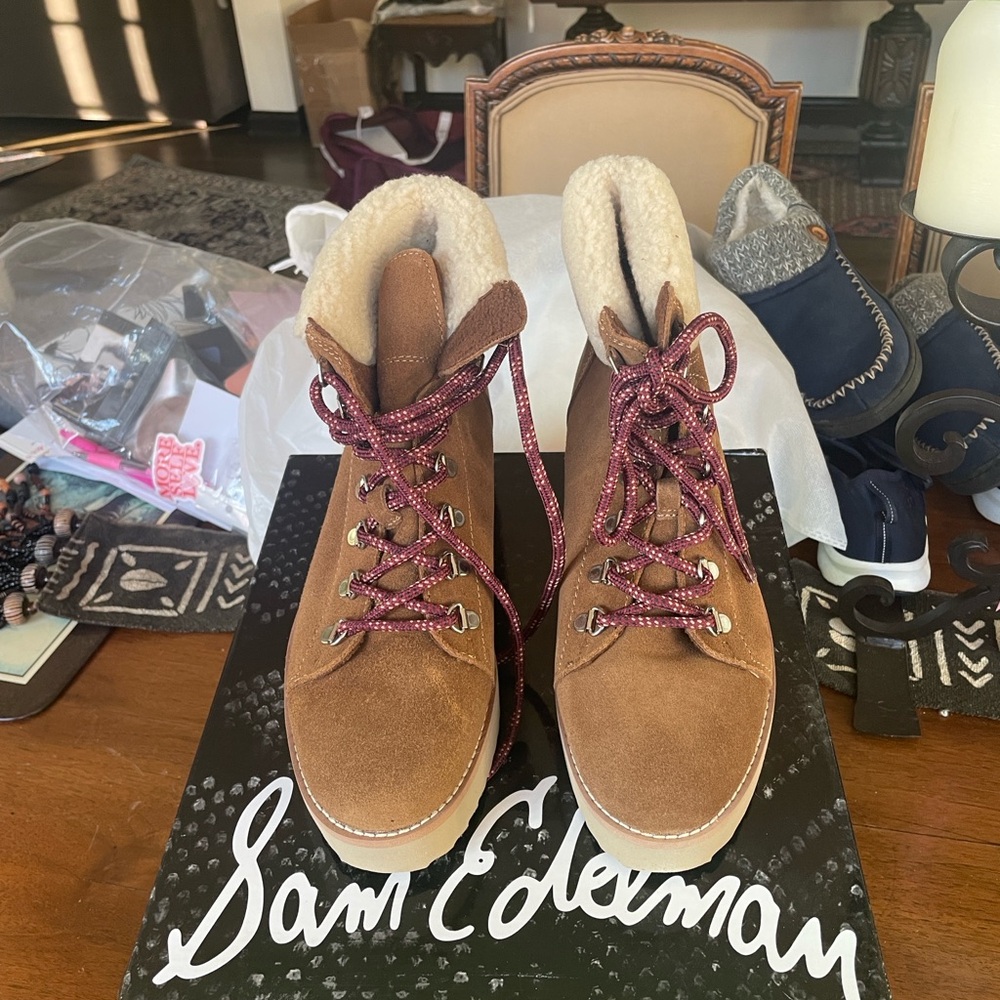 Gorgeous NIB SAM EDELMAN BOOTS